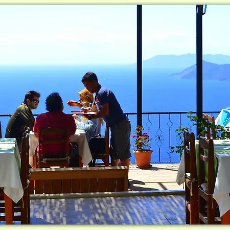 Keyif מלון פאראליה