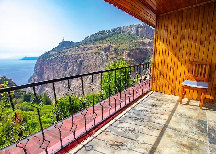 كاييف موتيل *